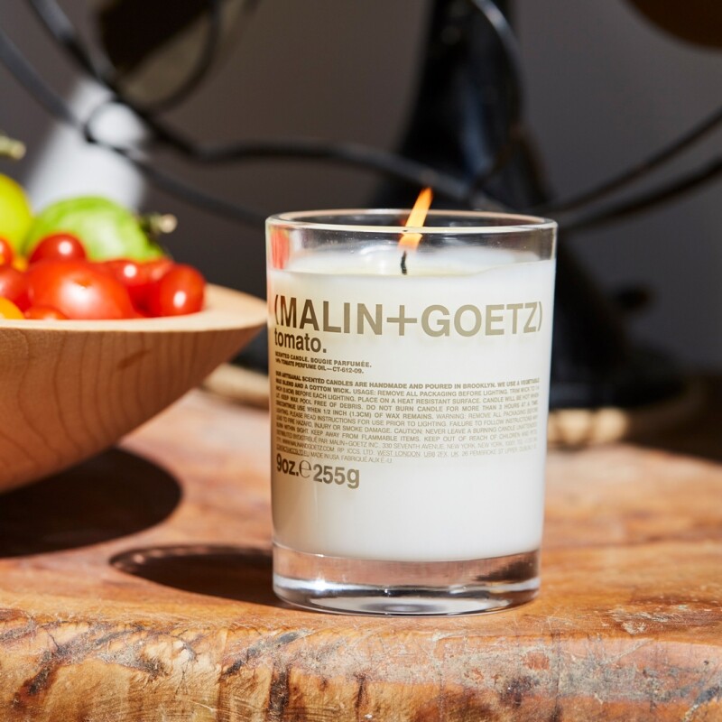 (MALIN+GOETZ)番茄限量香氛蠟燭情境圖。